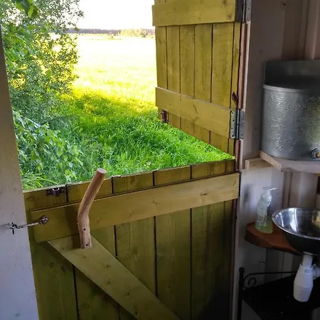 Sunwell Farm Sunset Cabin Next To Endla Reserve Semesterbostad Kärde